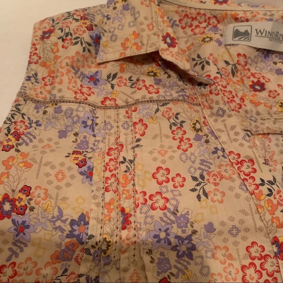 WindRiver Sleeveless Floral Top - Picture 5 of 10